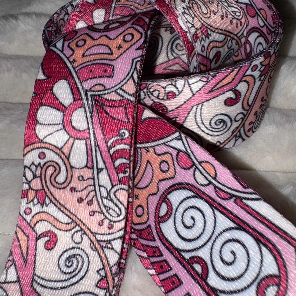 Guitar Handbag Pink and Gold Patterned Strap - Picture 2 of 2